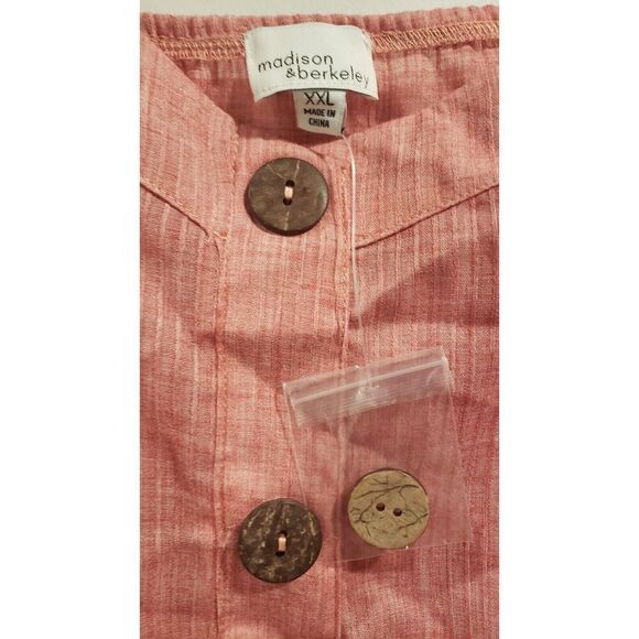 Madison & Berkeley Flutter Sleeve Button Front Blouse XXL NWOT - Picture 3 of 5